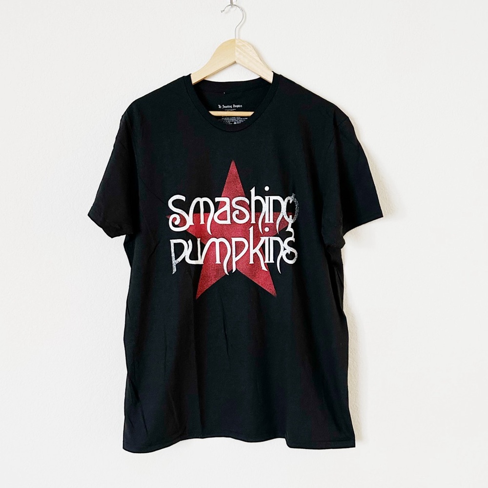 NEW The Smashing Pumpkins Star Graphic Tee